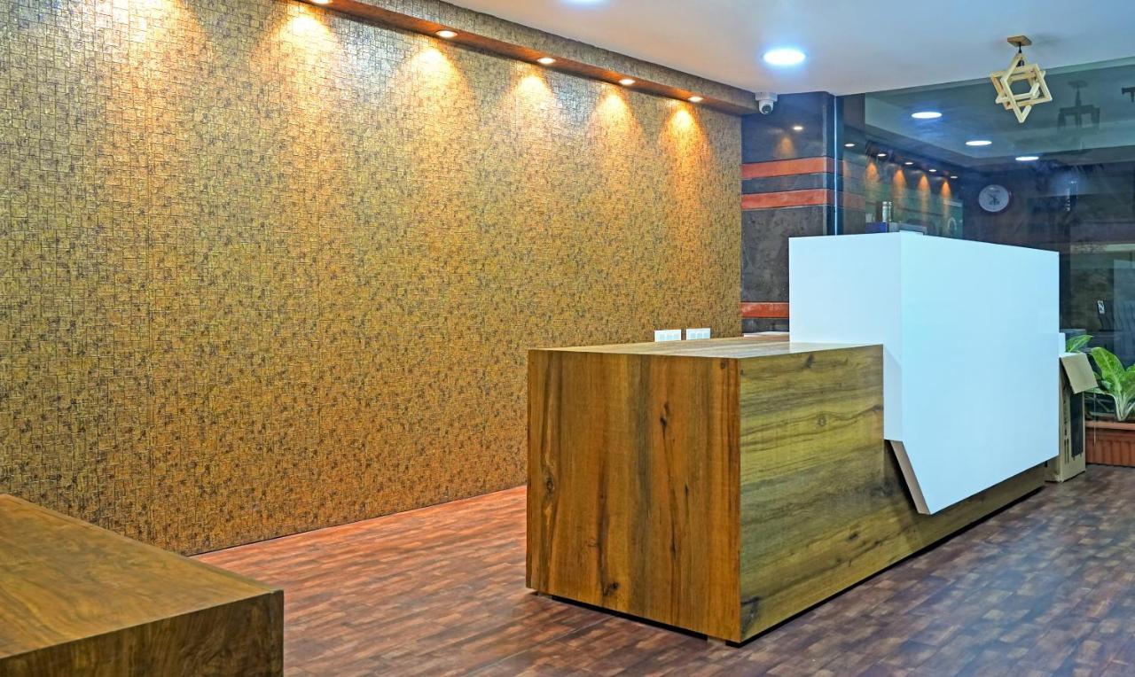 Treebo Trend Jsn Grand Hotel Vijayawāda Buitenkant foto